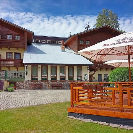Rodinny "Hotel U Mustku" Desná Dış mekan fotoğraf