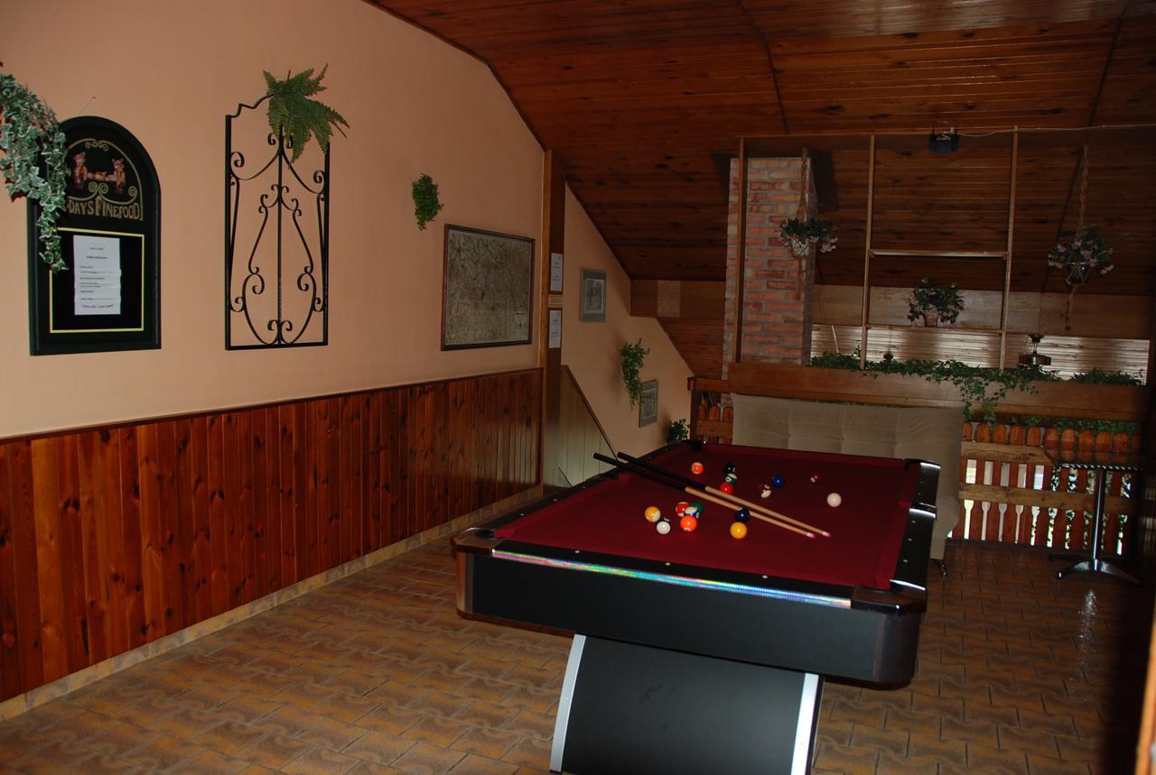 Rodinny "Hotel U Mustku" Desná Dış mekan fotoğraf
